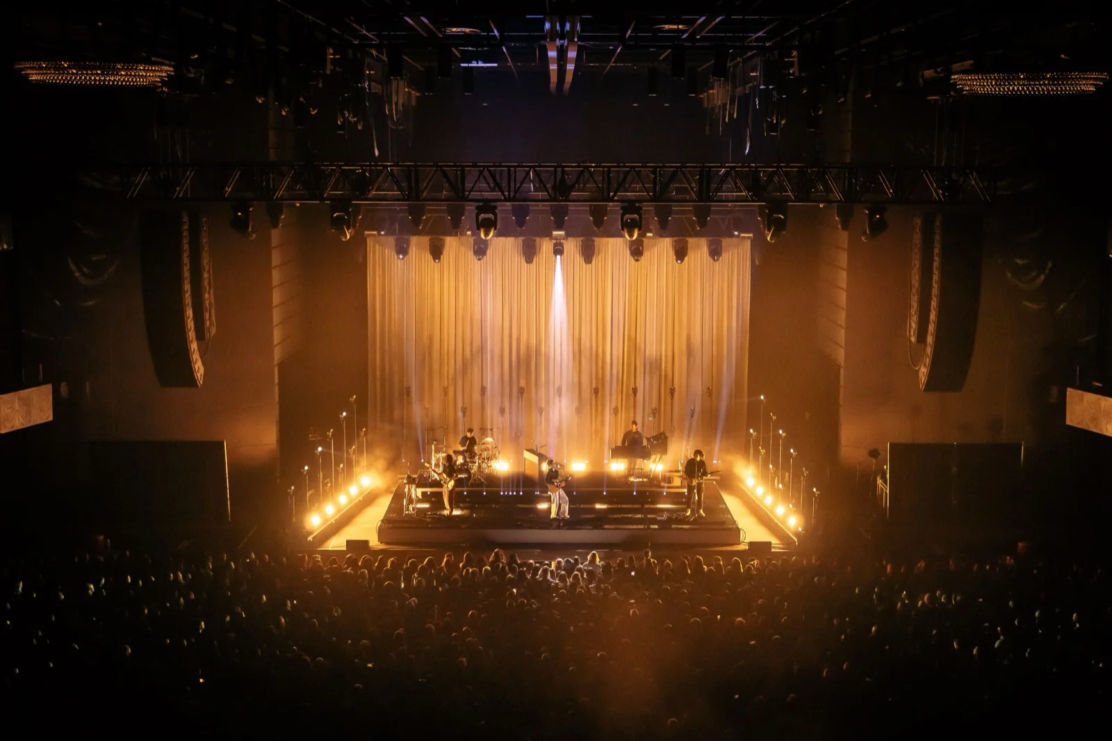 Creative Direction & Production Design for Alec Benjamin's Un-Commentary USA Tour. — Louis Oliver