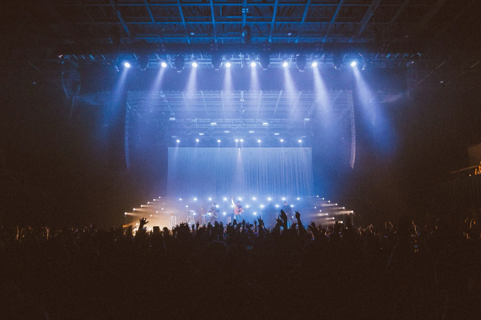 Creative Direction & Production Design for Alec Benjamin's Un-Commentary USA Tour. — Louis Oliver