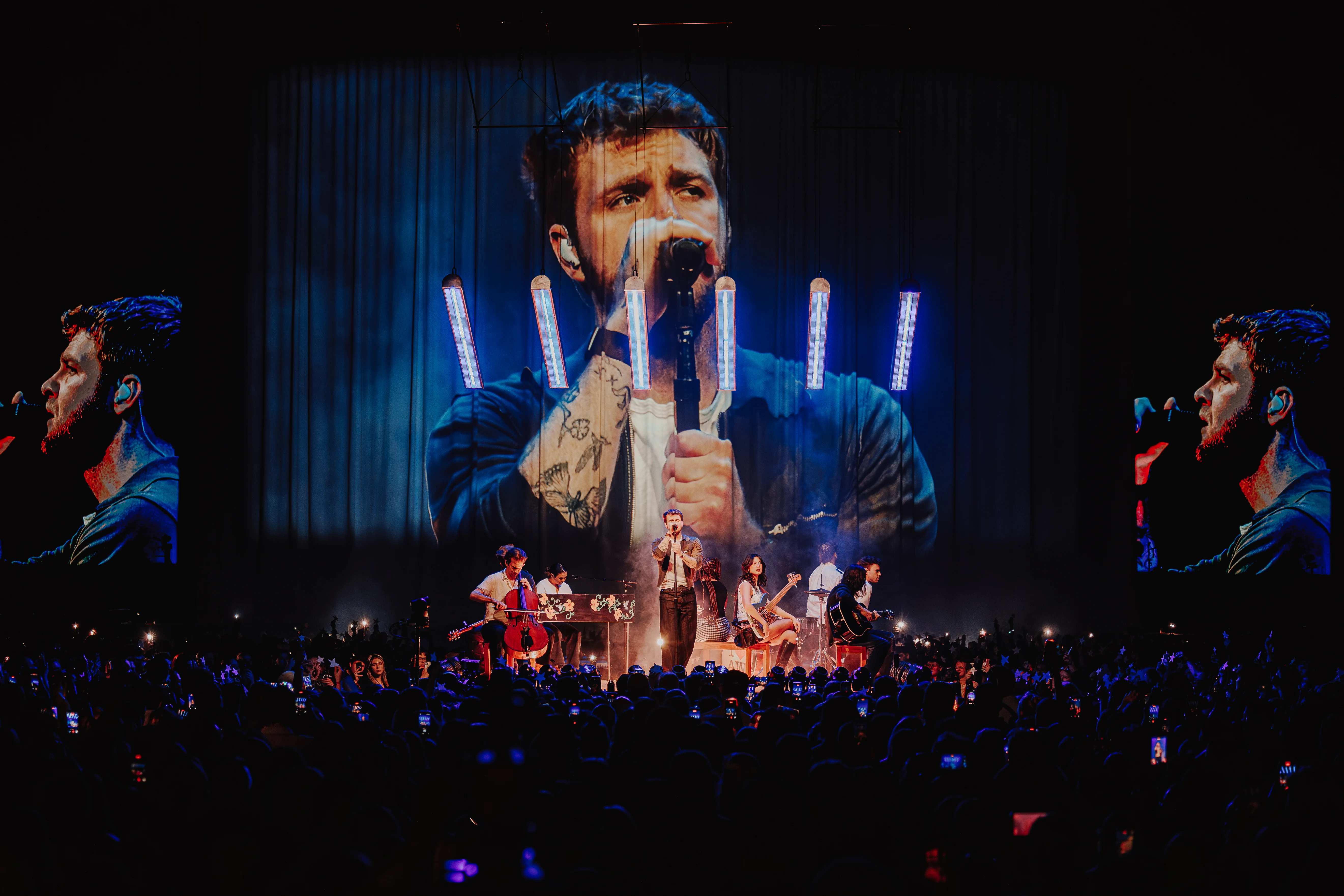 Show Design, Production & Lighting Design for Alex Warren's Finding Family on the Road Arena Tour 2026. — Louis Oliver