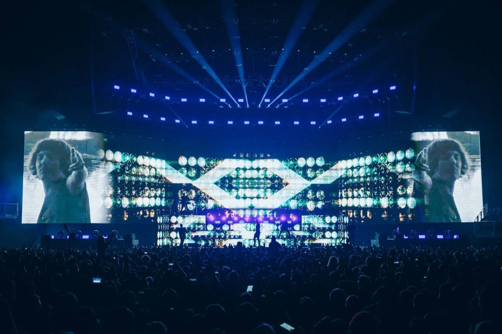 Production & Lighting Design for Bring Me the Horizon's That's the Spirit Arena Tour 2015. — Louis Oliver