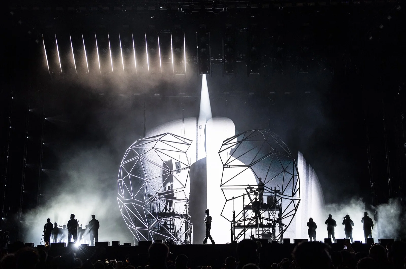 Lighting Design for Dave's headline set at Reading & Leeds Festival 2022. — Louis Oliver