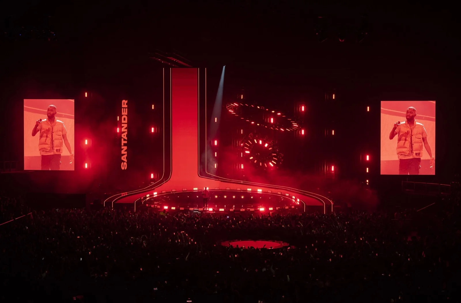 Lighting Design for Dave's WAAITT Arena Tour 2022 including sold-out O2 Arena show. — Louis Oliver
