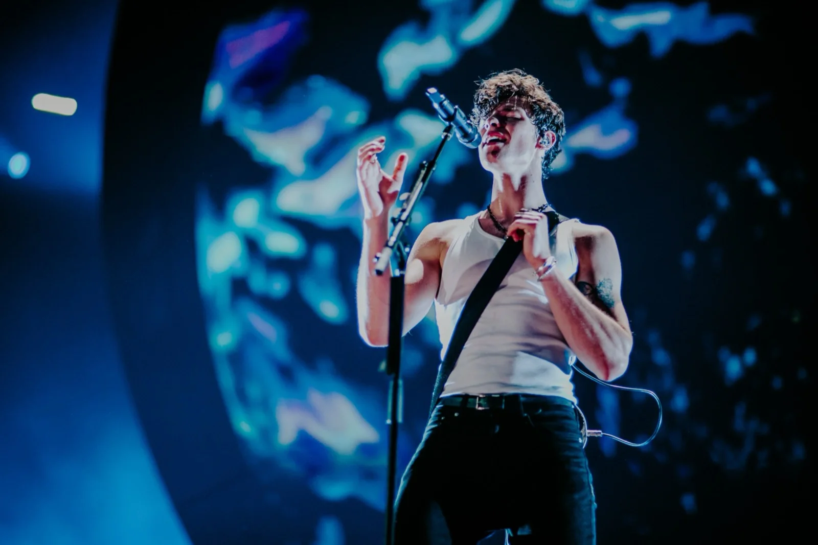 Lighting Design for Shawn Mendes' The Tour Arena Tour 2019. — Louis Oliver
