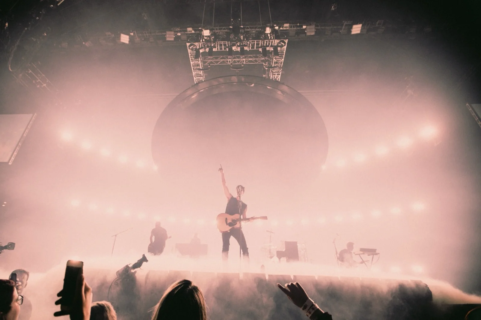 Lighting Design for Shawn Mendes' The Tour Arena Tour 2019. — Louis Oliver
