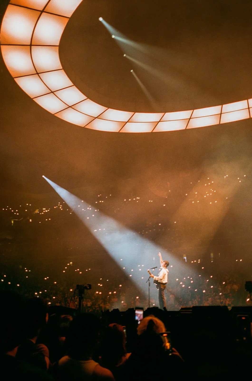 Lighting Design for Shawn Mendes' Wonder World Tour 2022. — Louis Oliver