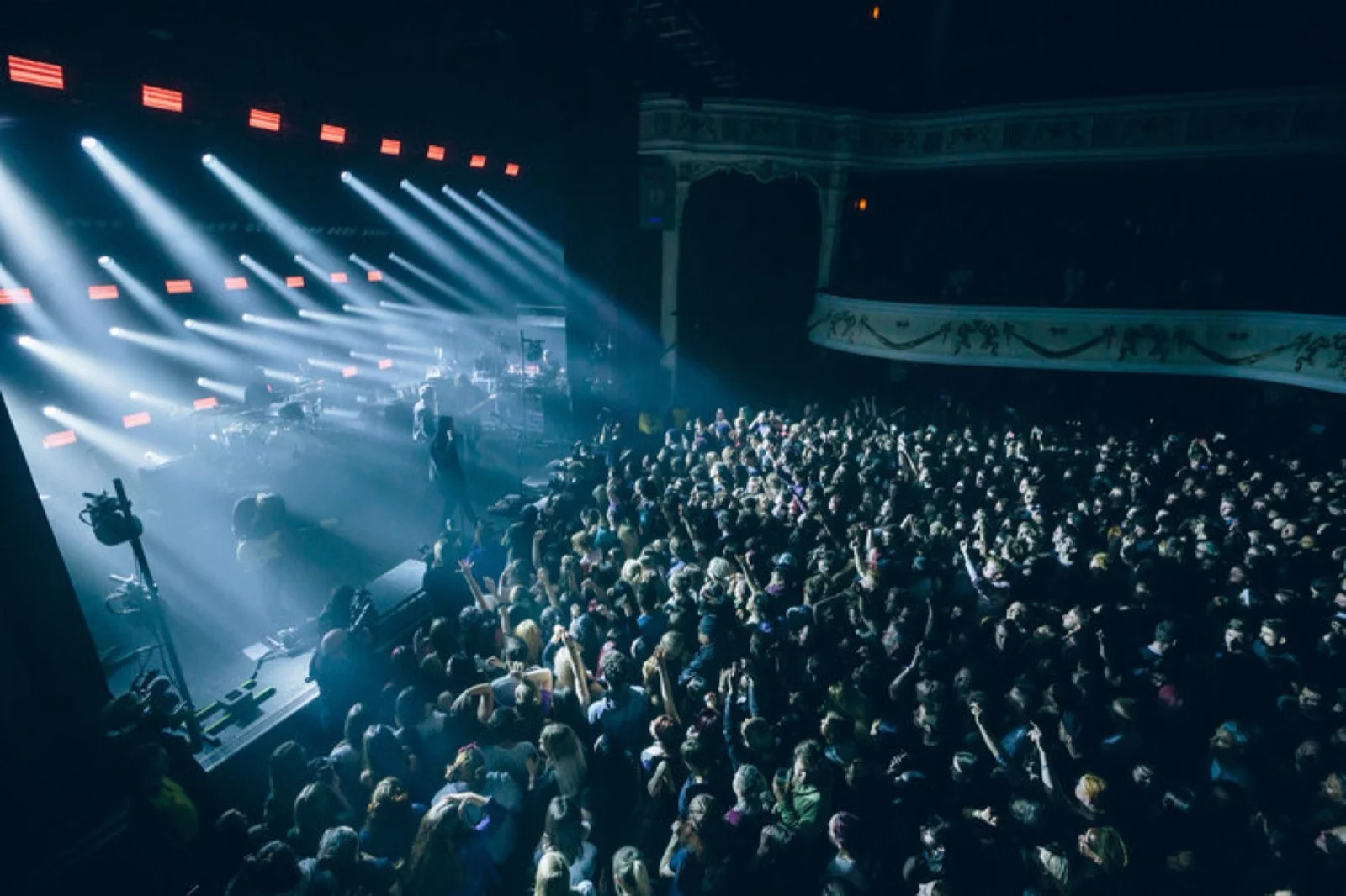 Production & Lighting Design for You Me at Six Night People UK Tour 2017. Knight of Illumination Award winner. — Louis Oliver