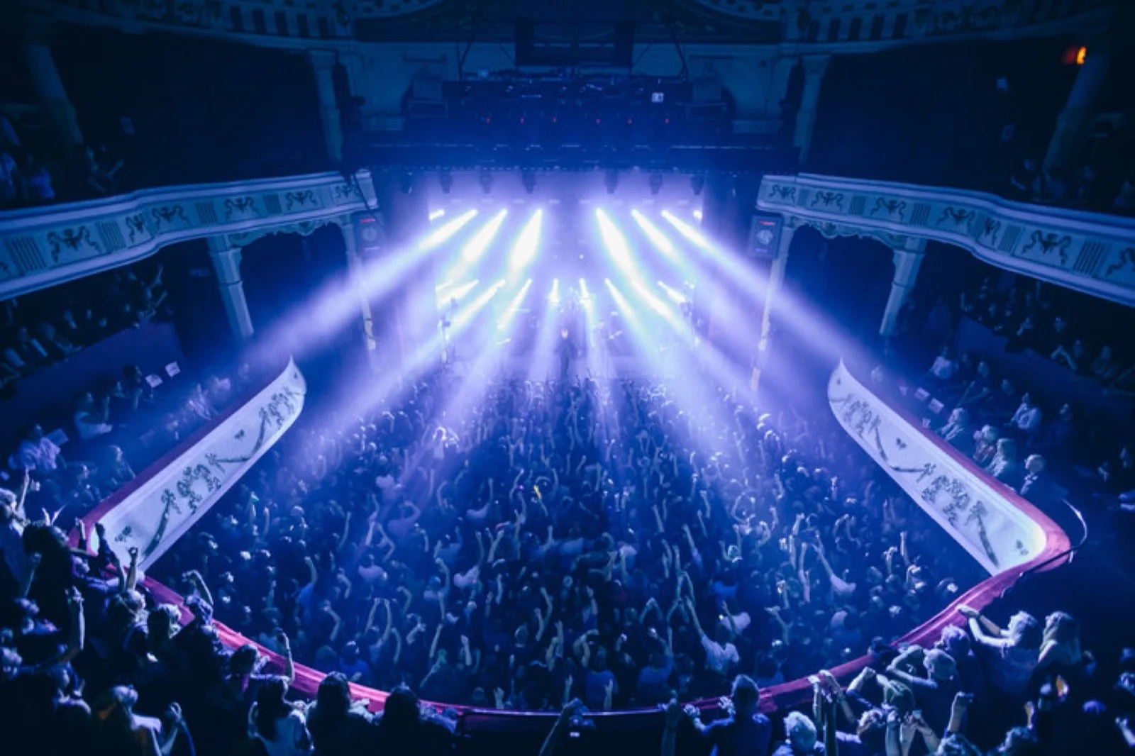 Production & Lighting Design for You Me at Six Night People UK Tour 2017. Knight of Illumination Award winner. — Louis Oliver