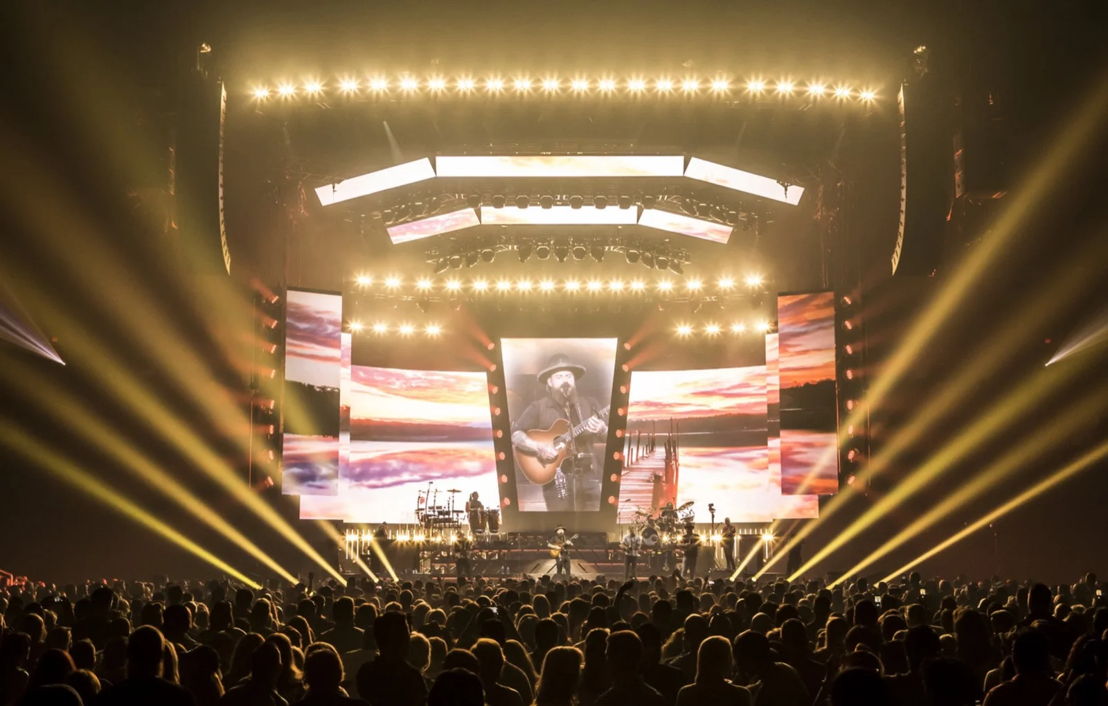 Production & Lighting Design for Zac Brown Band's Welcome Home Arena Tour 2017. — Louis Oliver