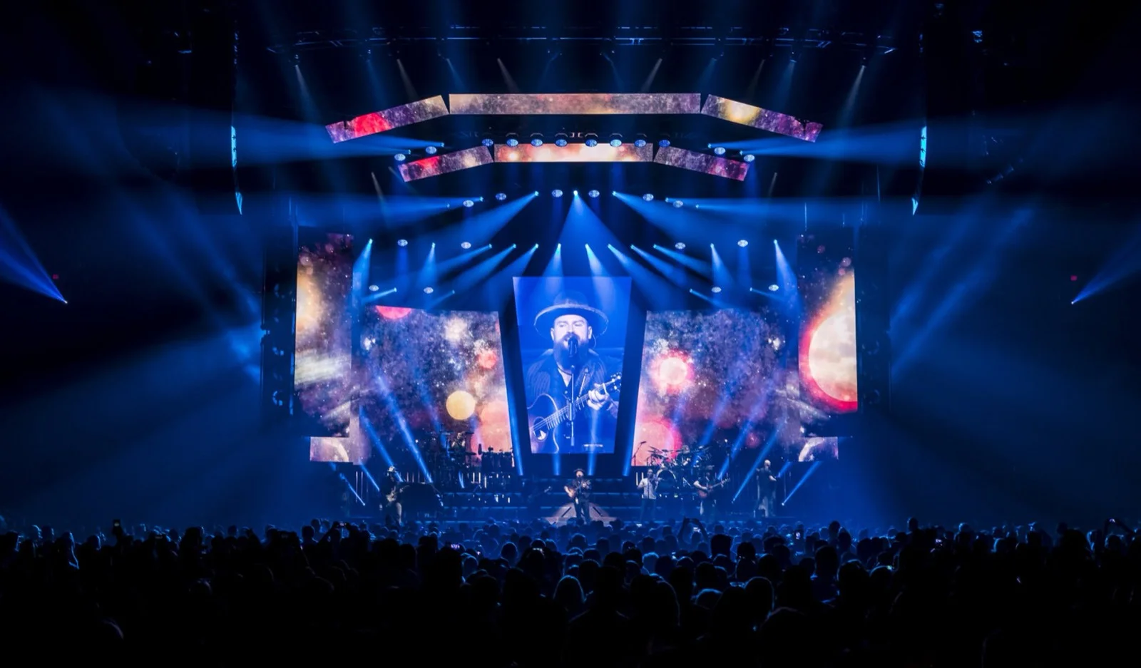 Production & Lighting Design for Zac Brown Band's Welcome Home Arena Tour 2017. — Louis Oliver